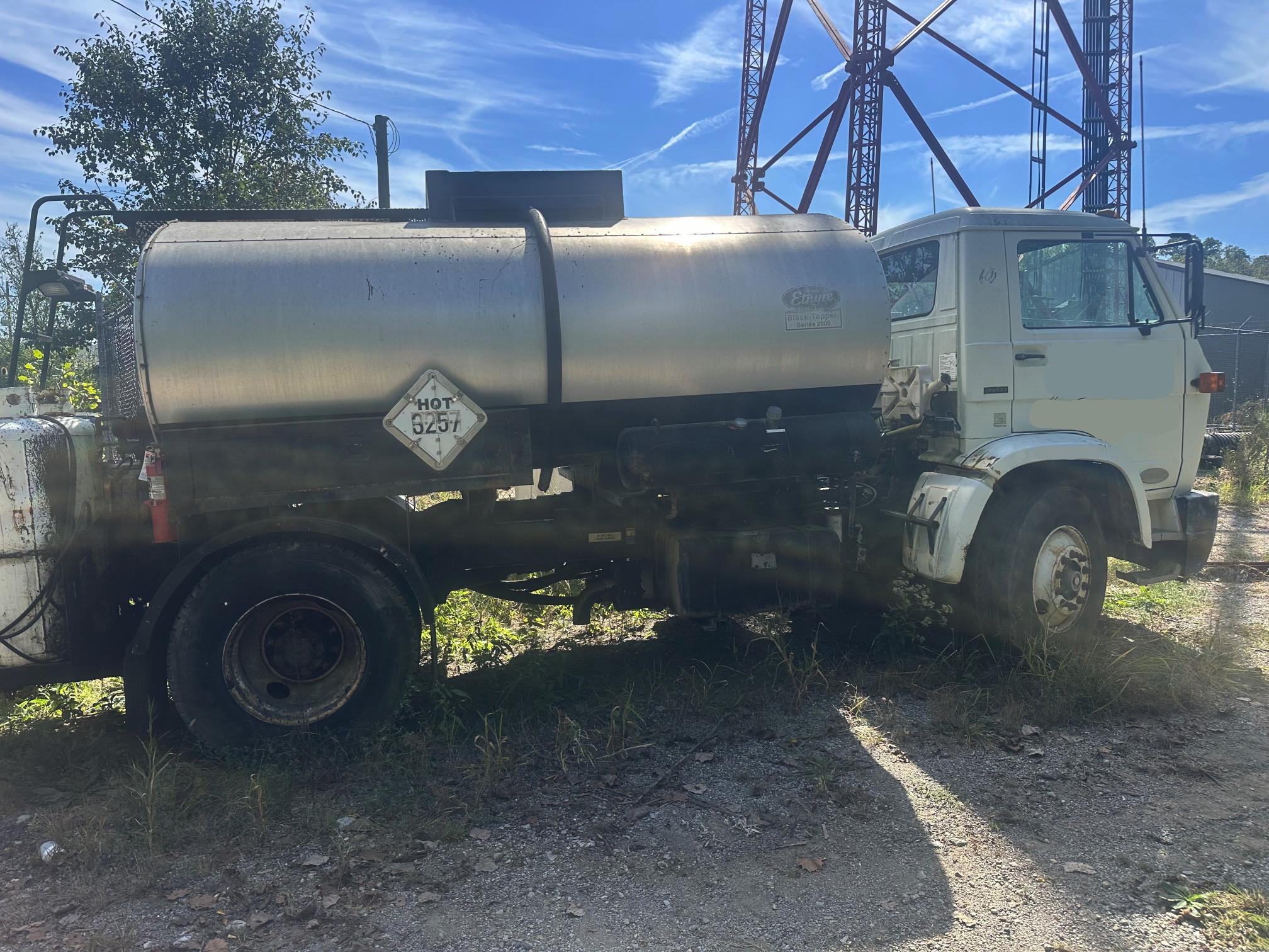 1995 PETERBILT 200 - Image 7